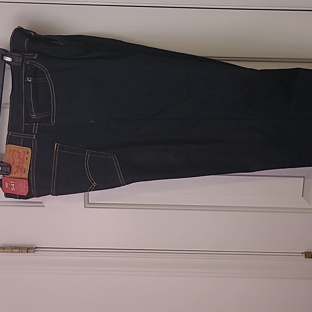 Mens  Levi 541 althetic, 36x32, slightly tapered leg